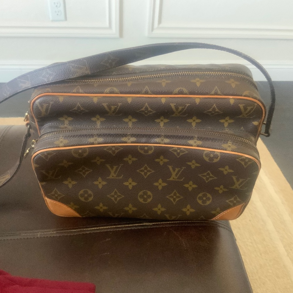 Louis Vuitton Nil Monogram shoulder bag